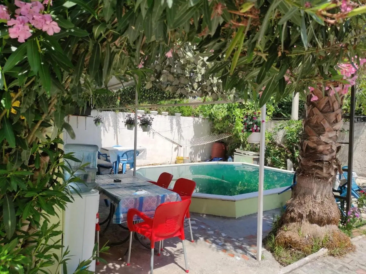 Ilirida-Swimming Pool & Garden View Rooms For Rent Durres 0*,