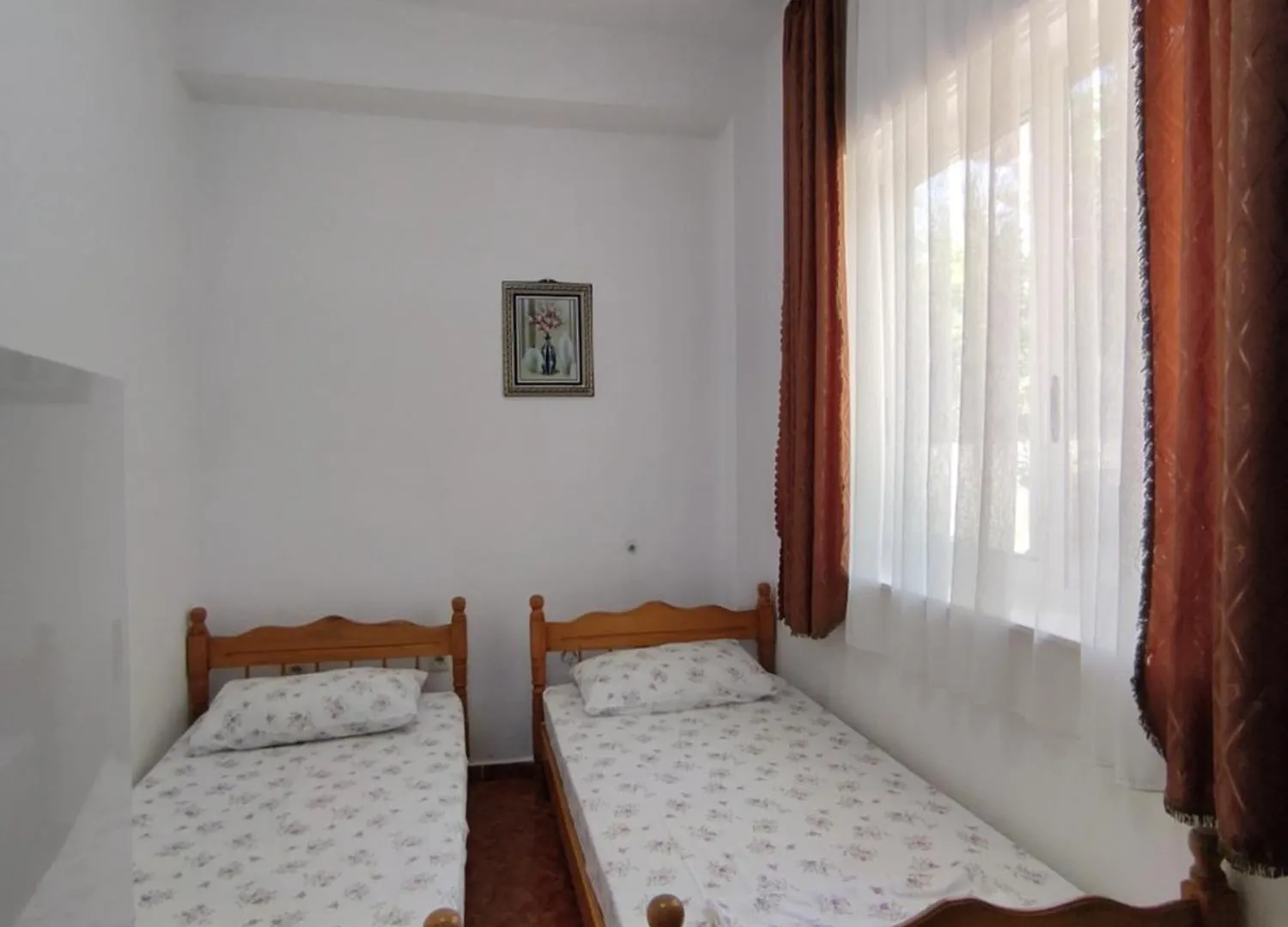 Ilirida-Swimming Pool & Garden View Rooms For Rent Durres 0*,